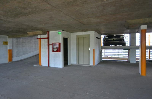 Imagen 10 de 30 de Garage Privado Quilmes