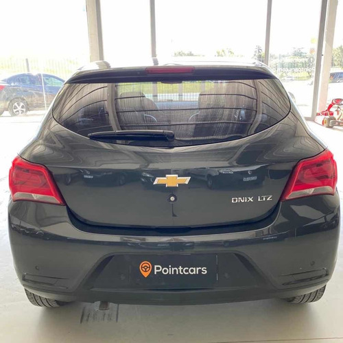 Imagen 4 de 14 de Chevrolet Onix 1.4 Ltz 98cv 2017 Manual Pointcarsar
