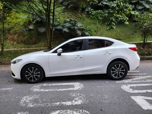 Mazda 3 2.0 Touring At