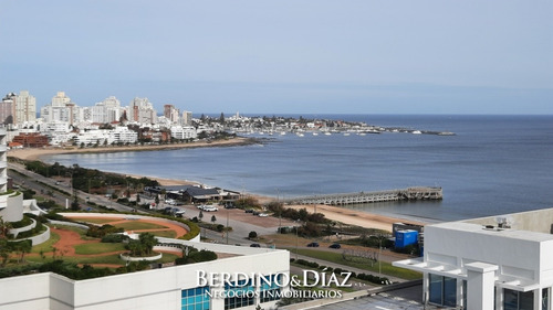 Apartamento En Torre Moderna Con Servicios En La Parada 4 De La Mansa- Ref: 910