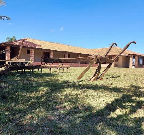 Imagem 8 de 23 de Chácara 1 Alqueire, Casa Com 3 Quartos, 1 Suíte, Churrasqueira, Fogão A Lenha, Piscina, Playground, Lago, Pasto Para 5 Cabeças De Gado - Ch00109 - 69743413