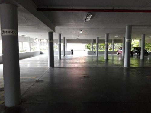 Imagen 6 de 18 de Oficina - San Isidro