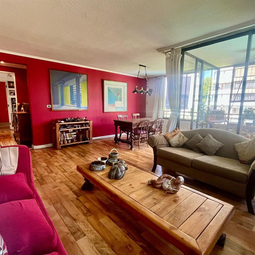 Departamento En Venta De 3 Dorm. 2 Baños En Las Condes