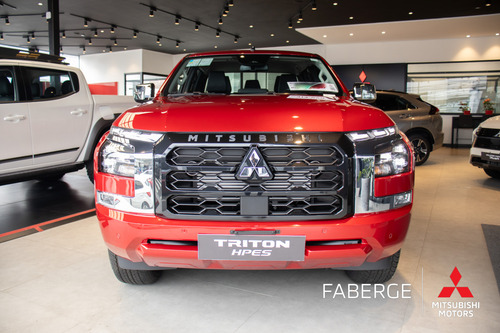 Mitsubishi Triton 2.4 BITURBO DIESEL CD HPE-S 4X4 AUTOMÁTICO