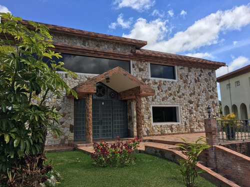 En Venta Espectacular Casa En Urb Privada San Diego De Los Altos In. Ma. Fda