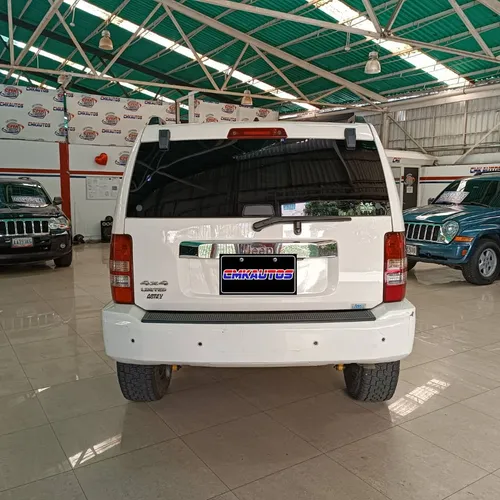 Jeep Cherokee Limited Kk 2010