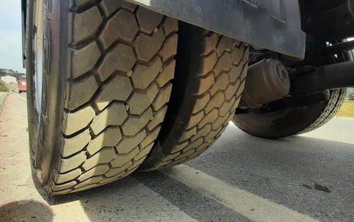 Imagem 5 de 19 de Iveco Cursor 450e33t 4x2 2010