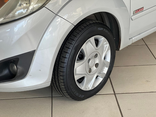 Ford Fiesta 1.6 MPI CLASS SEDAN 8V FLEX 4P MANUAL