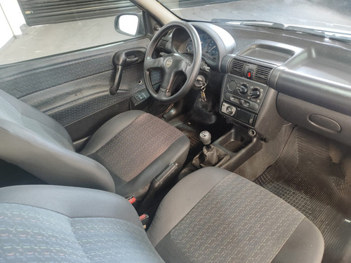 Chevrolet Corsa 1.6 MPFI ST CS PICK-UP 8V GASOLINA 2P MANUAL
