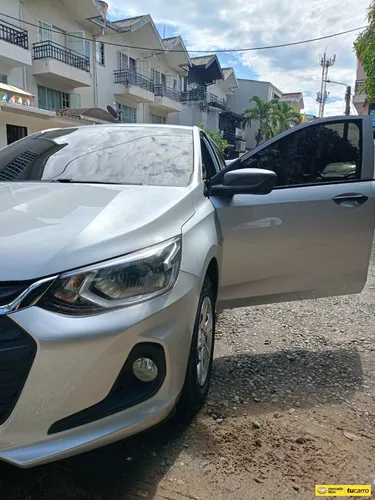 Chevrolet Onix lt