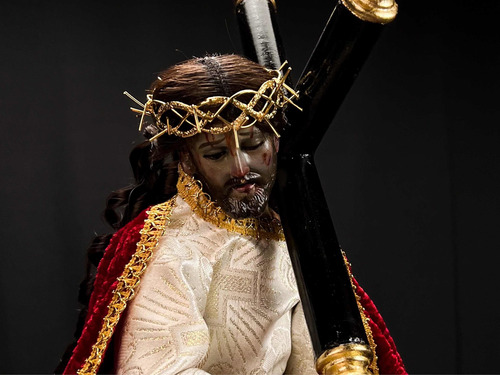 Imagen 2 de 6 de Jesús De Nazareno Para Vestir 48cm