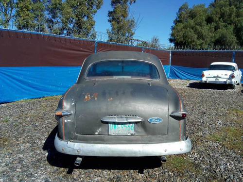 Imagen 13 de 15 de Ford Custom Sedan