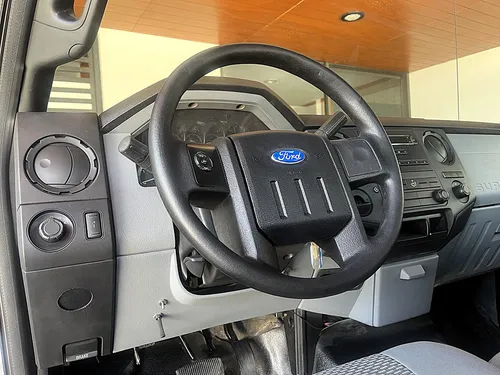 Ford F-550 Super Dutty 2012