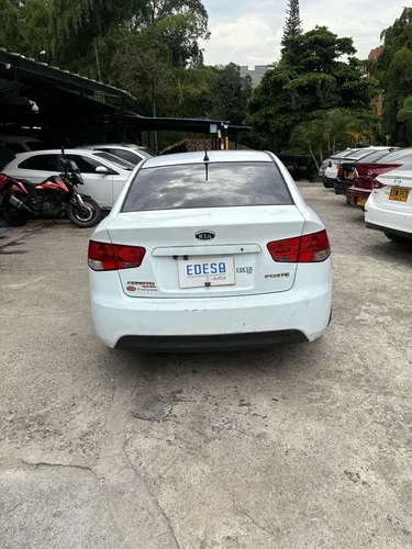 Kia Cerato Forte 2014