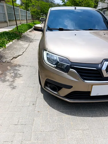 Renault Logan 1.6 Expression / Life +
