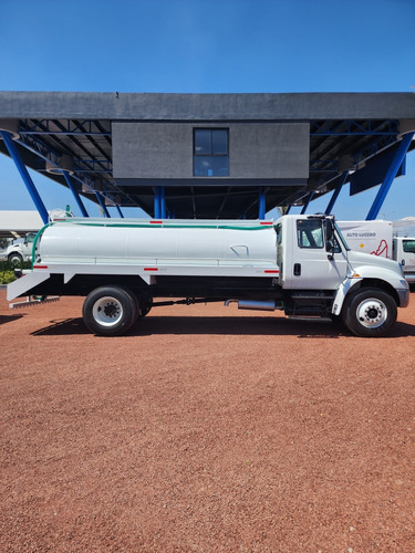 International 4300 Modelo 2015 Pipa De Agua 10,000 Litros