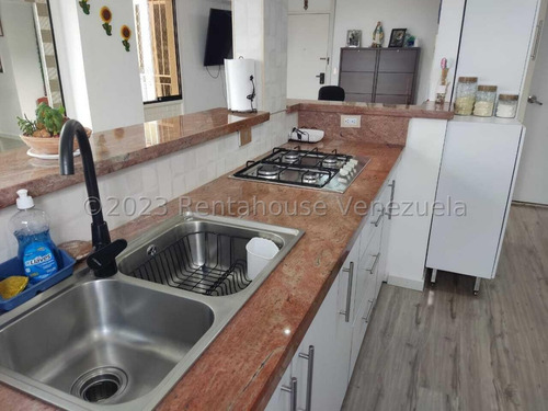 Imagen 19 de 25 de Apartamento Remodelado En Venta En Santa Monica Caracas