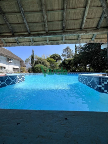 Imagen 17 de 25 de Casa En Venta En El Pinar Al Sur 275 M2 ,piscina 102m2