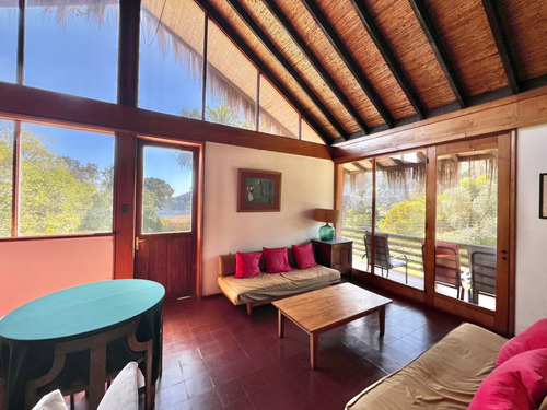 Interesante Casa En Venta En Zapallar Con Mucho Potencial