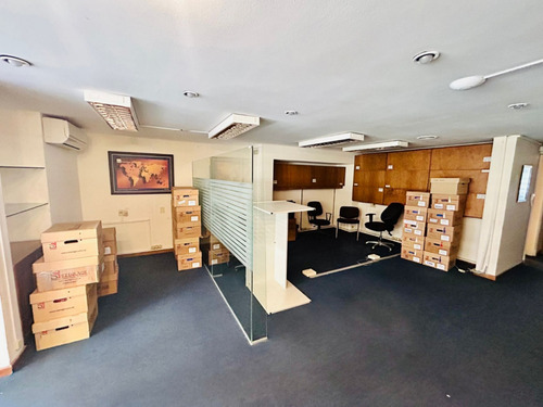 Venta Oficina Ciudad Vieja