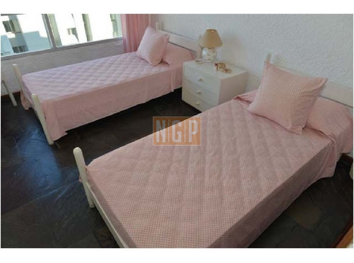 Apartamento En Brava, 3 Dormitorios - Ref: 16517