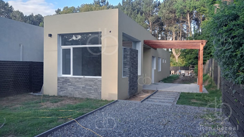 Casa De 2 Dorm A Estrenar En Pinares, Punta Del Este