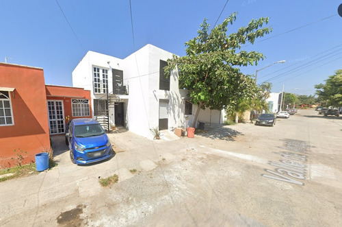 Remate!!!...invierte Y Obten Ganancias. Casa Adjudicada Valle De Aragón 169, Valle Dorado, Mezcales, Nayarit, México