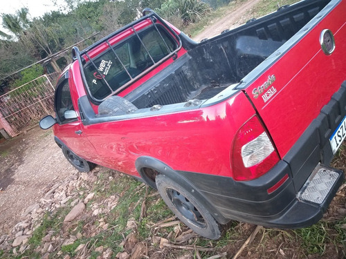 Fiat Strada 2012