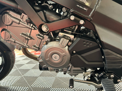Suzuki V-strom 650 Año 2025 - Hilton Motors Co.