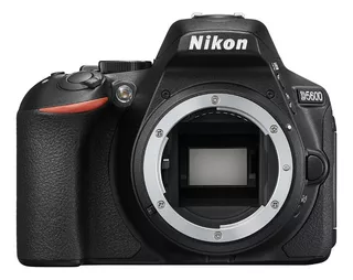 Nikon D5600 Dslr Color Negro Body Impecable Estado