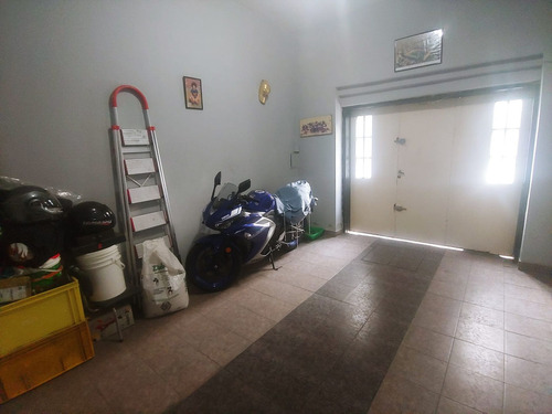 Venta De Ph 3 Ambientes Lomas Del Mirador Cochera