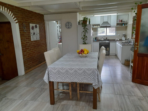 Imagen 8 de 10 de Casa Quinta Inmejorable Oportunidad Sobre Ruta 2
