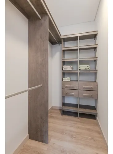 Apartamento En Venta En El Poblado Los Balsos
