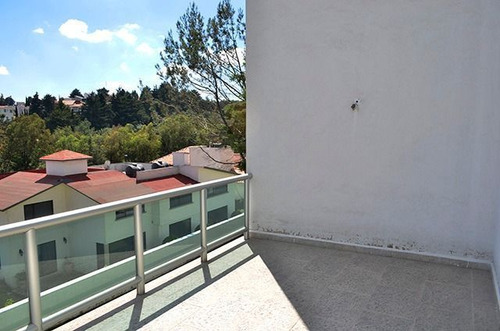 Casa En Venta, Ubicada En Loma De Valle Escondido Cod. Ev1283