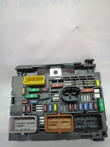 Imagen 2 de 2 de Caja Fusibles Peugeot Parnet B9 - Berlingo B9 Genuina