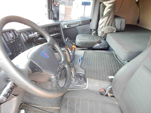 Imagem 8 de 14 de Scania G 420 6x2 2012