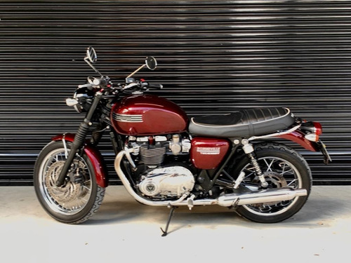 Triumph Bonneville T120 Scarlett