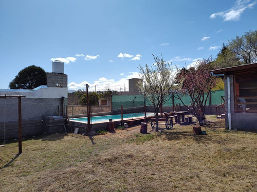 Se Alquila Casa 2 Dormitorios En Villa Giardino