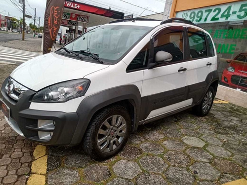 Fiat Idea 2016 1.8 16v Adventure Flex 5p