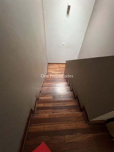 Casa En Arriendo De 4d/5b En Condominio. En Colina