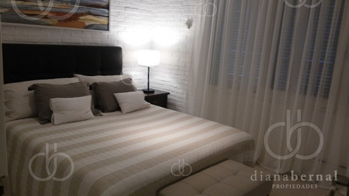 Casa En Punta Del Este Paya Mansa, 6 Dormitorios + Dep Y Piscina. - Ref: 42993