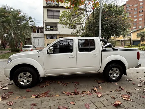 Nissan Navara 2.5 High Lujo