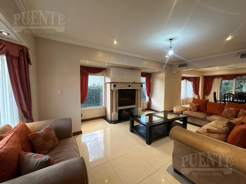 Importante Casa En Venta En Saint Thomas Sur 4 Dormitorios Escritorio Y Dependencias