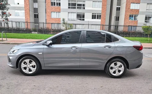 Chevrolet Onix 1.0T Premier Sedan At