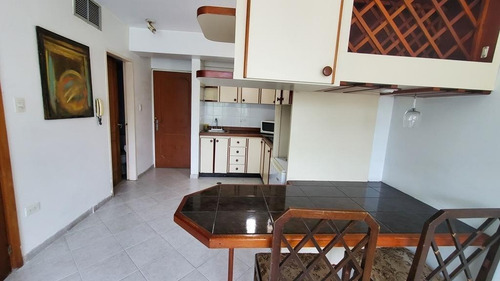 Imagen 12 de 14 de Apartamento En Venta Av Bolivar Barcelona Suite