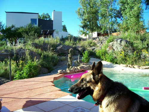 Casa En Venta 3 Dormitorios B° Villa Del Lago, Carlos Paz