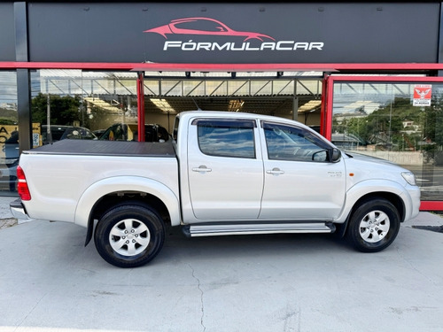 Toyota Hilux 2.7 SR 4X2 CD 16V FLEX 4P AUTOMÁTICO