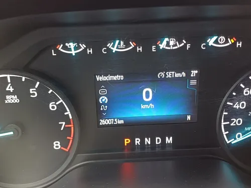 Ford F-150 3.3 XL Doble Cabina V6 4x2 At