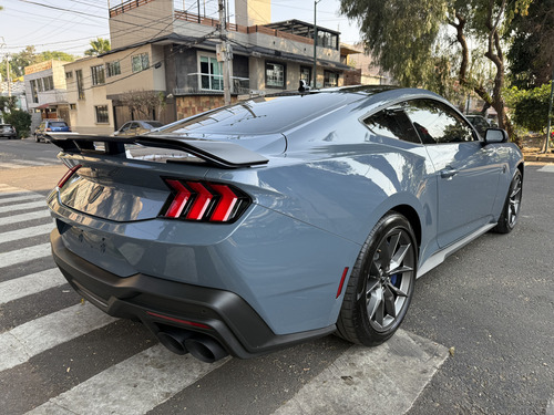 Ford Mustang 5.0 V8 Dark Horse Mt