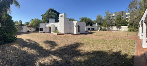 Casa En Venta, Cerro De Las Rosas